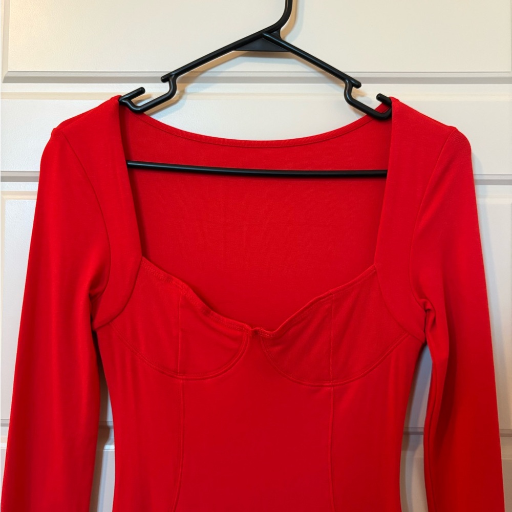 Commense Dress - Picture 3 of 5